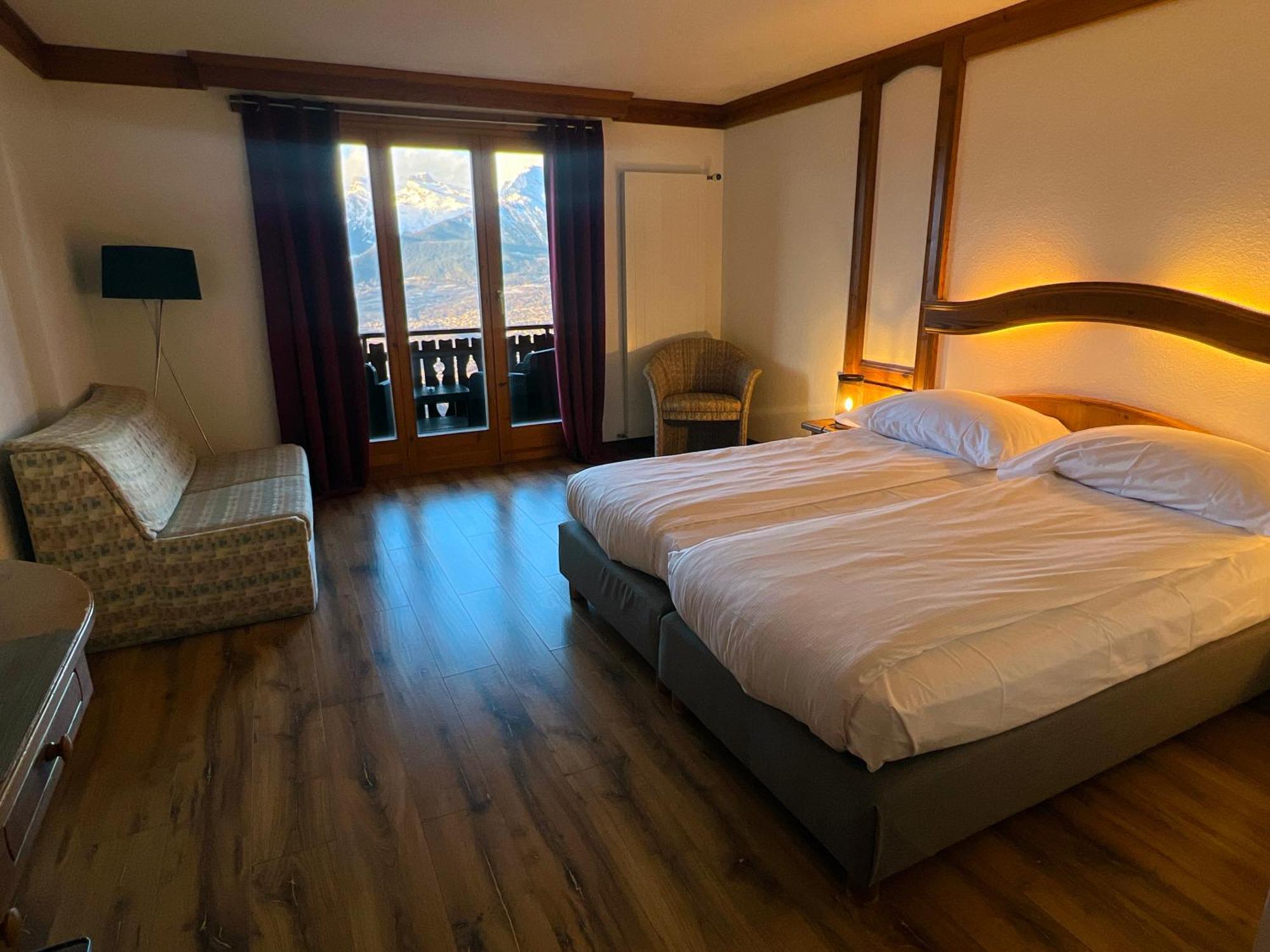 Hotel Chalet Royal Везонна Екстер'єр фото
