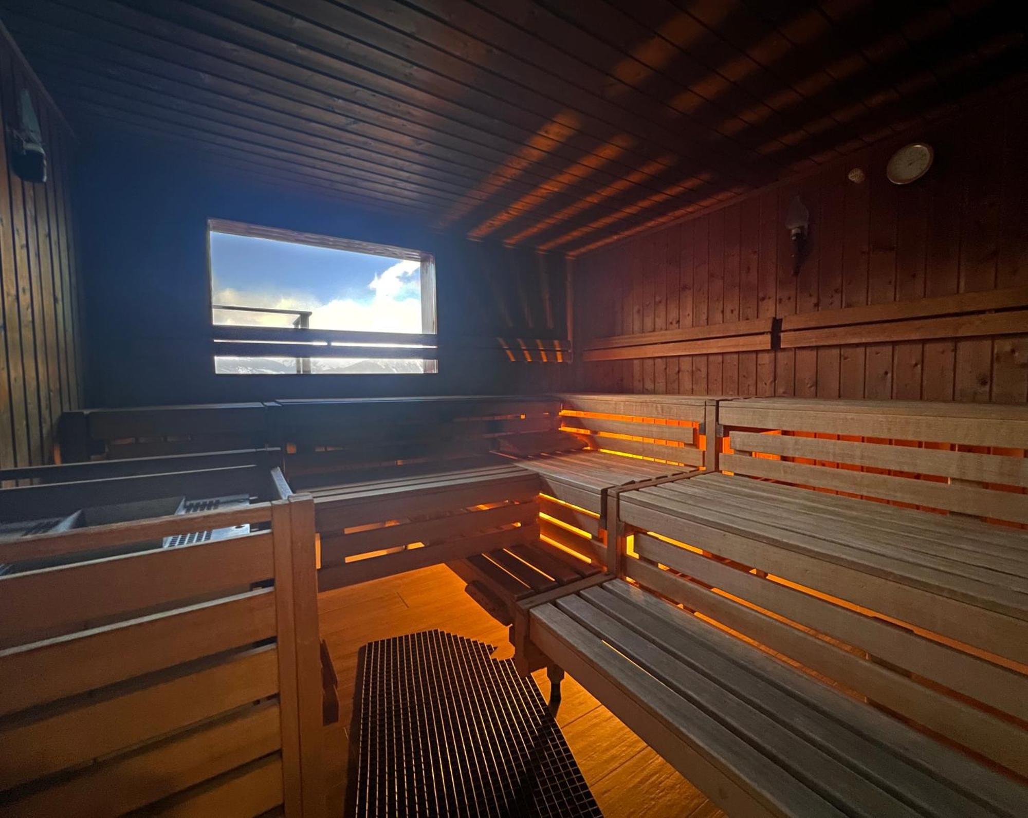 Hotel Chalet Royal Везонна Екстер'єр фото