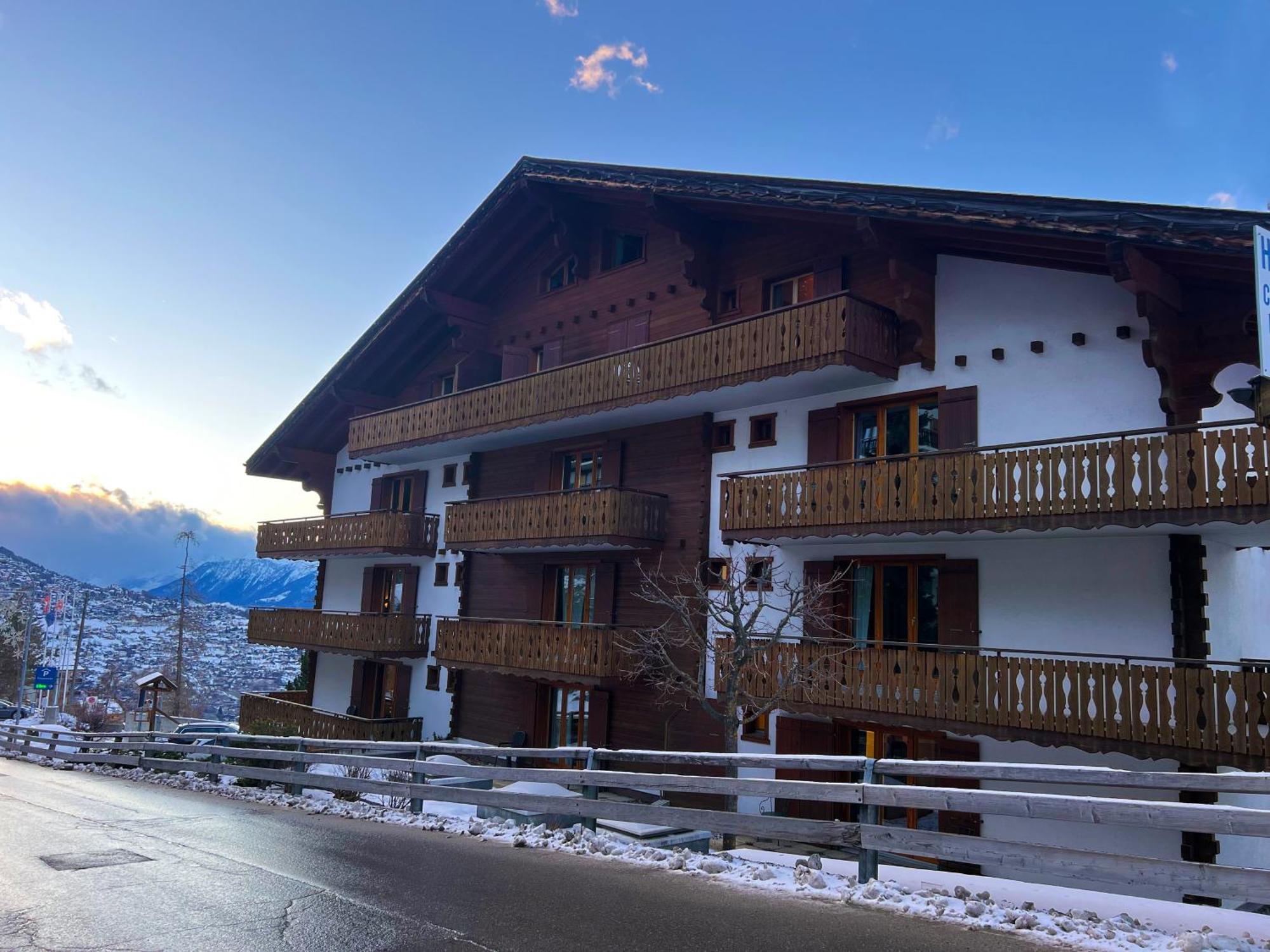 Hotel Chalet Royal Везонна Екстер'єр фото